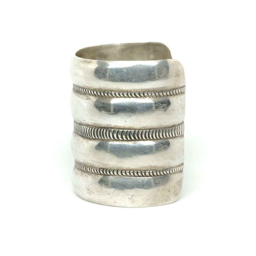 1940s WIDE SILVER CUFF